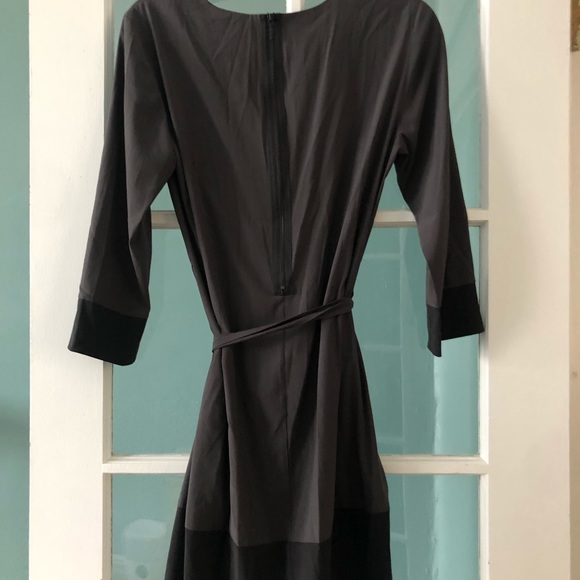 Armani exchange gray and black dress. Size 8 - Picture 2 of 5